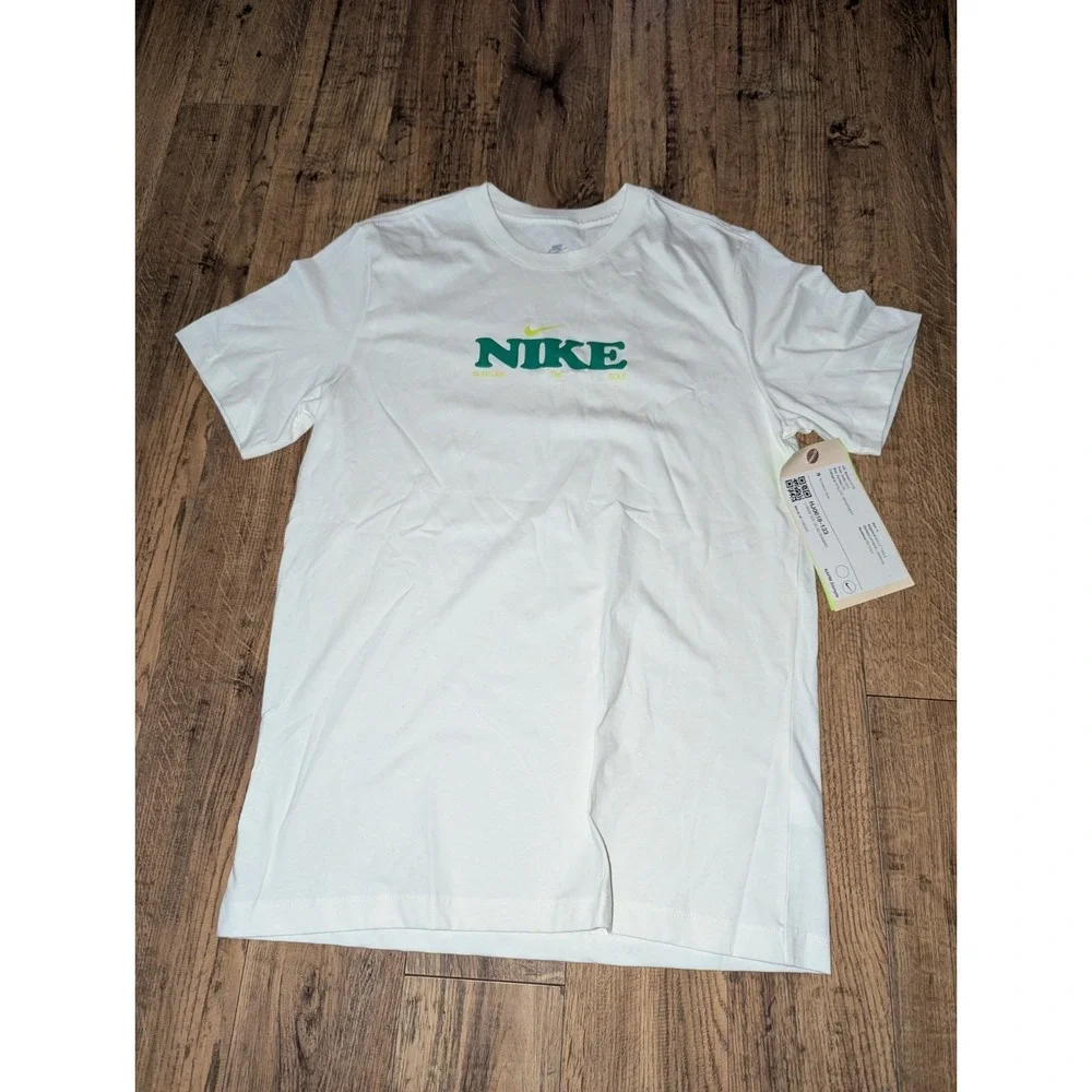Mens Nike Sportswear Nurture Sole T-Shirt‎ Size Medium HJ0618-133